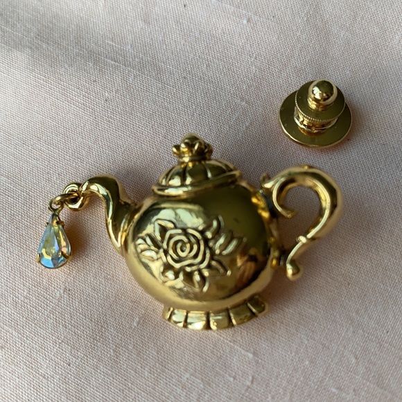 Avon Tea Time Tack Pin - Picture 5 of 6